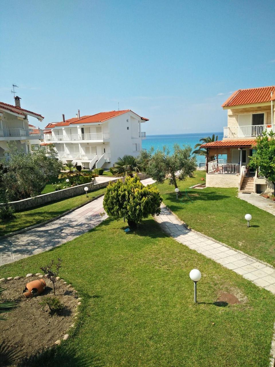 Aello Sea-Seafront Apartments Skála Foúrkas Eksteriør billede