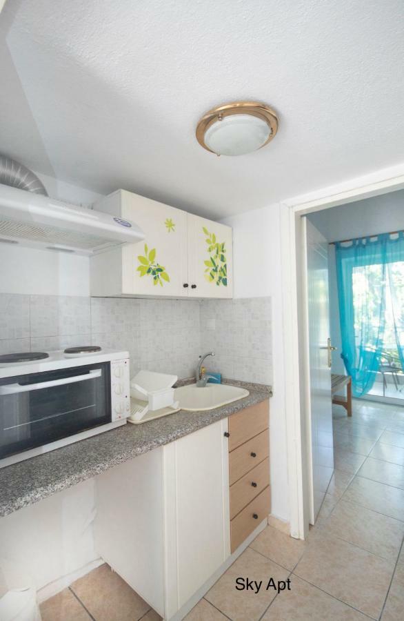 Aello Sea-Seafront Apartments Skála Foúrkas Eksteriør billede
