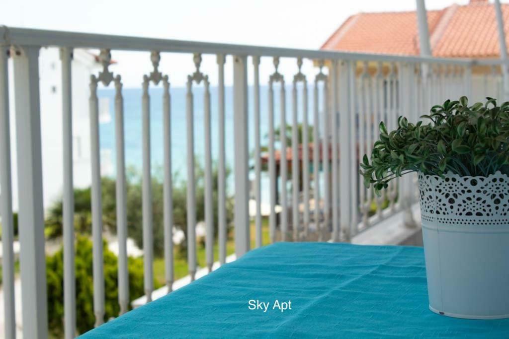 Aello Sea-Seafront Apartments Skála Foúrkas Eksteriør billede